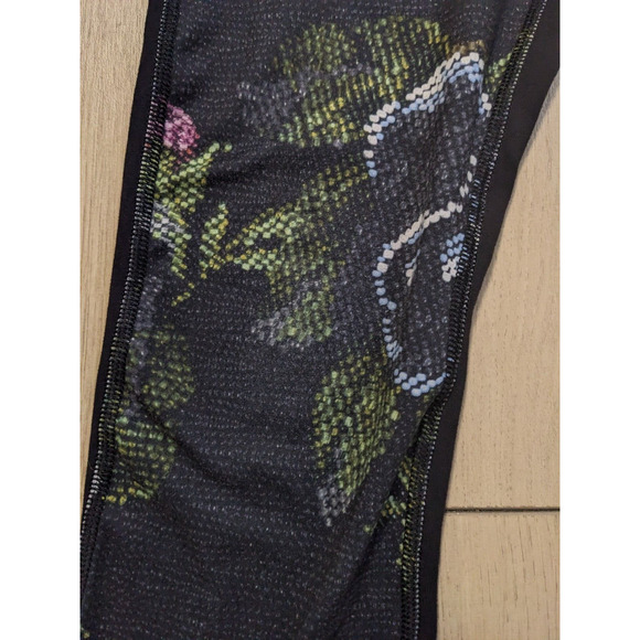 Lululemon Size 4 Wunder Under Pants Leggings Black Pink Full On Luon Garden - Picture 11 of 11